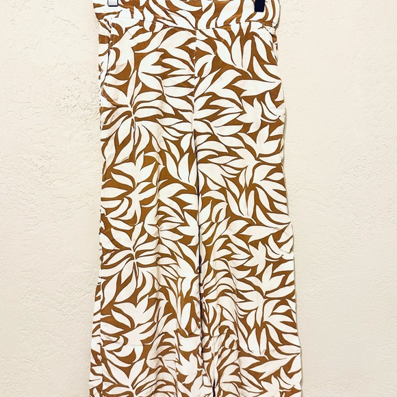 Tahari Pants - Tahari Brown and White Leaf Print Wide-Leg Pants XS EUC